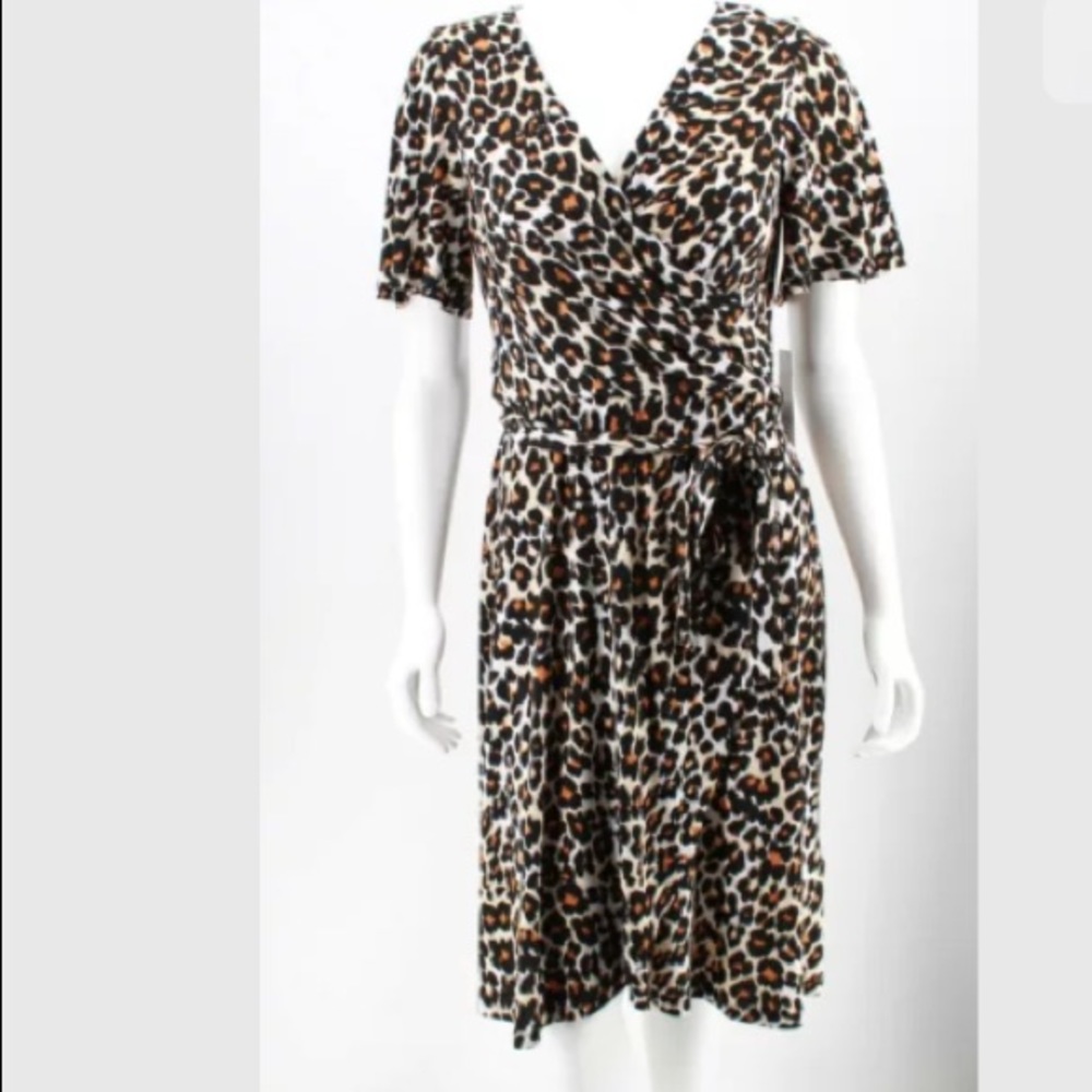 Donna Morgan Leopard Animal Print Faux Wrap V Neck